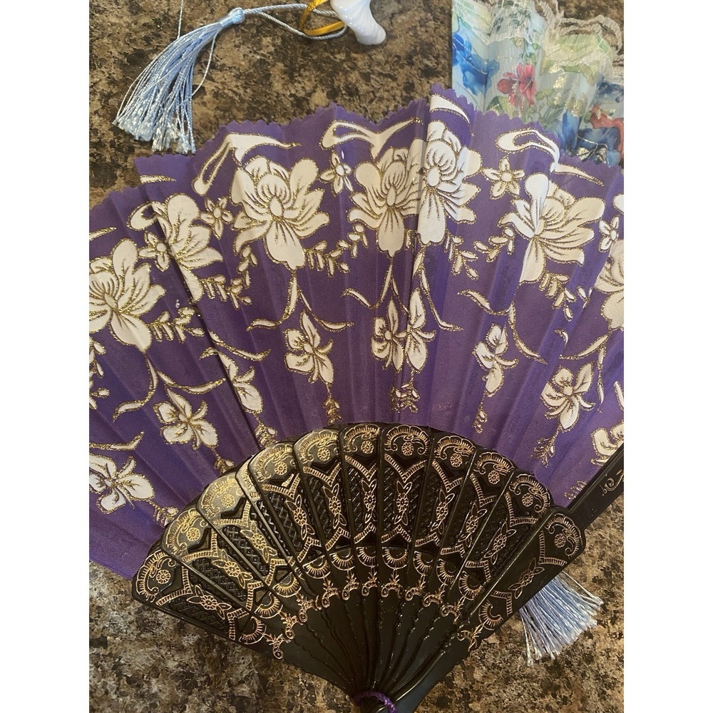 Lot Of 4 Hand Held Fans Purple Blue Black Floral Folding - Picture 3 of 5